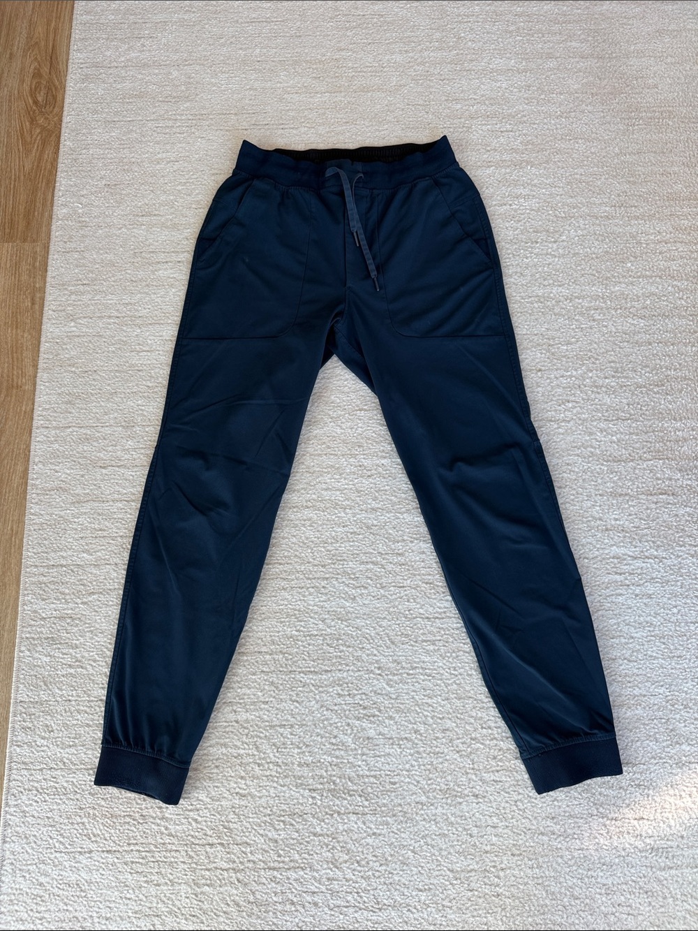Men’s Lululemon ABC joggers size M - navy blue, excellent condition